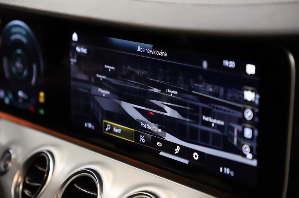 Mercedes-Benz E 300 2023