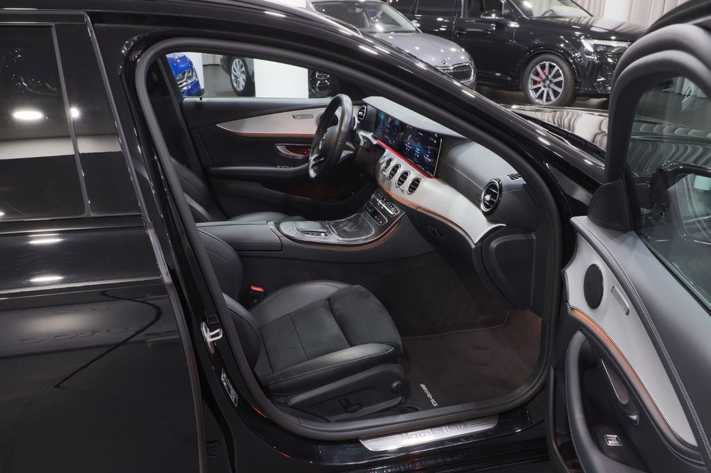 Mercedes-Benz E 300 2023