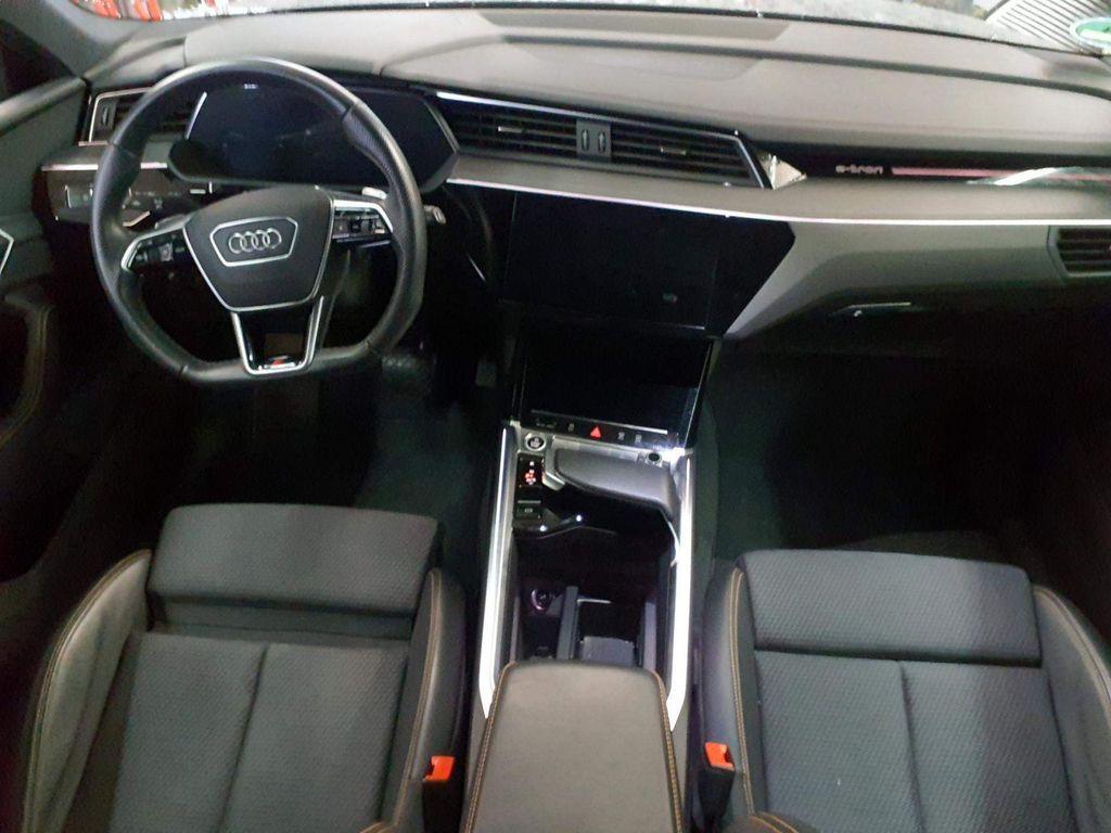 Audi e-tron 2023