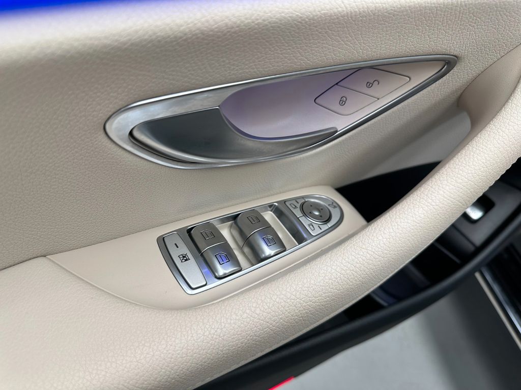 Mercedes-Benz E 300 2019