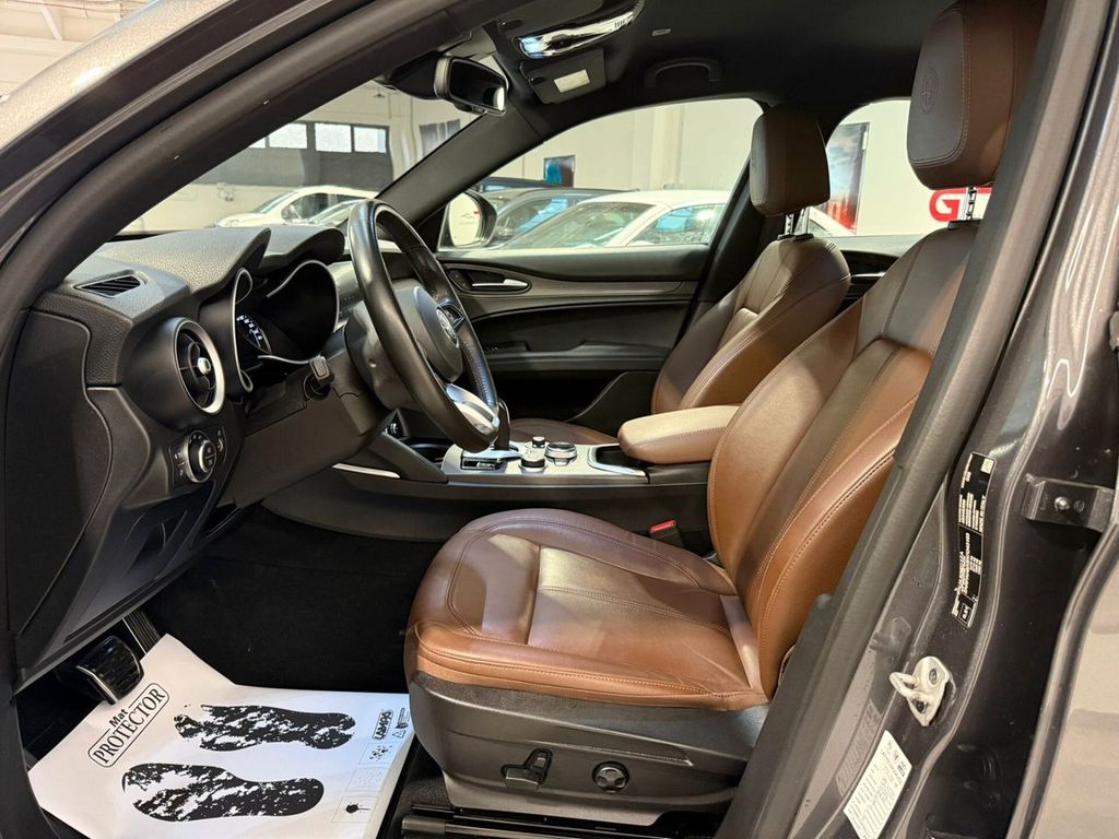 Alfa Romeo Stelvio 2022