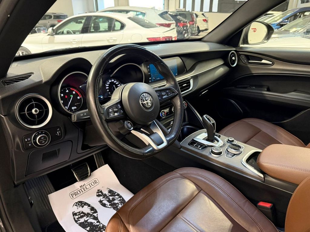 Alfa Romeo Stelvio 2022