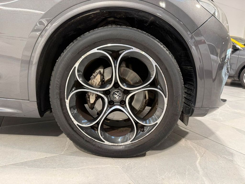 Alfa Romeo Stelvio 2022