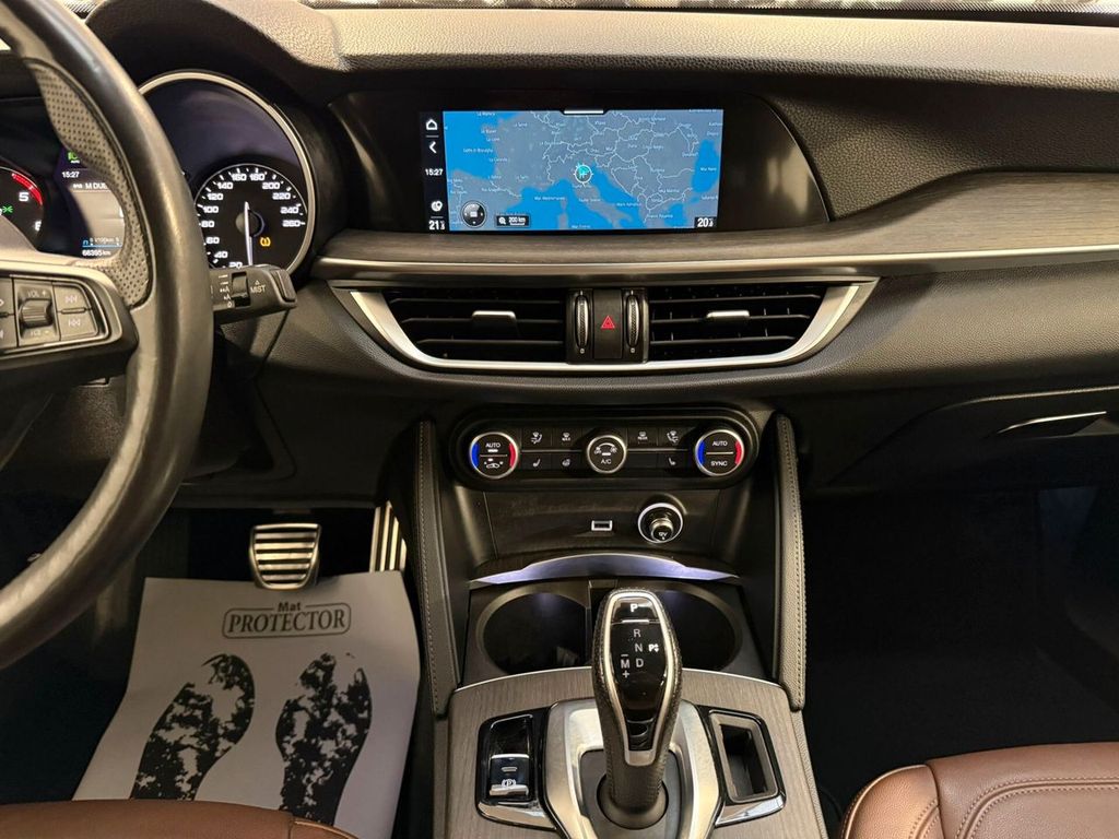 Alfa Romeo Stelvio 2022