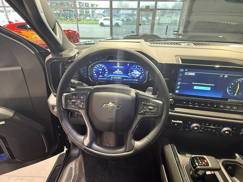 Chevrolet Silverado 2025