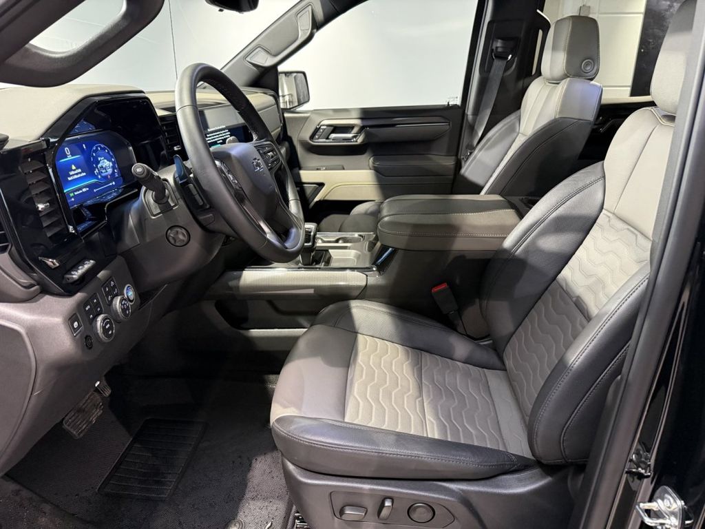 Chevrolet Silverado 2025