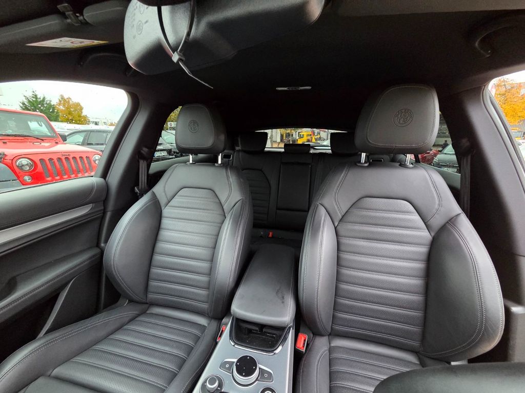 Alfa Romeo Stelvio 2024