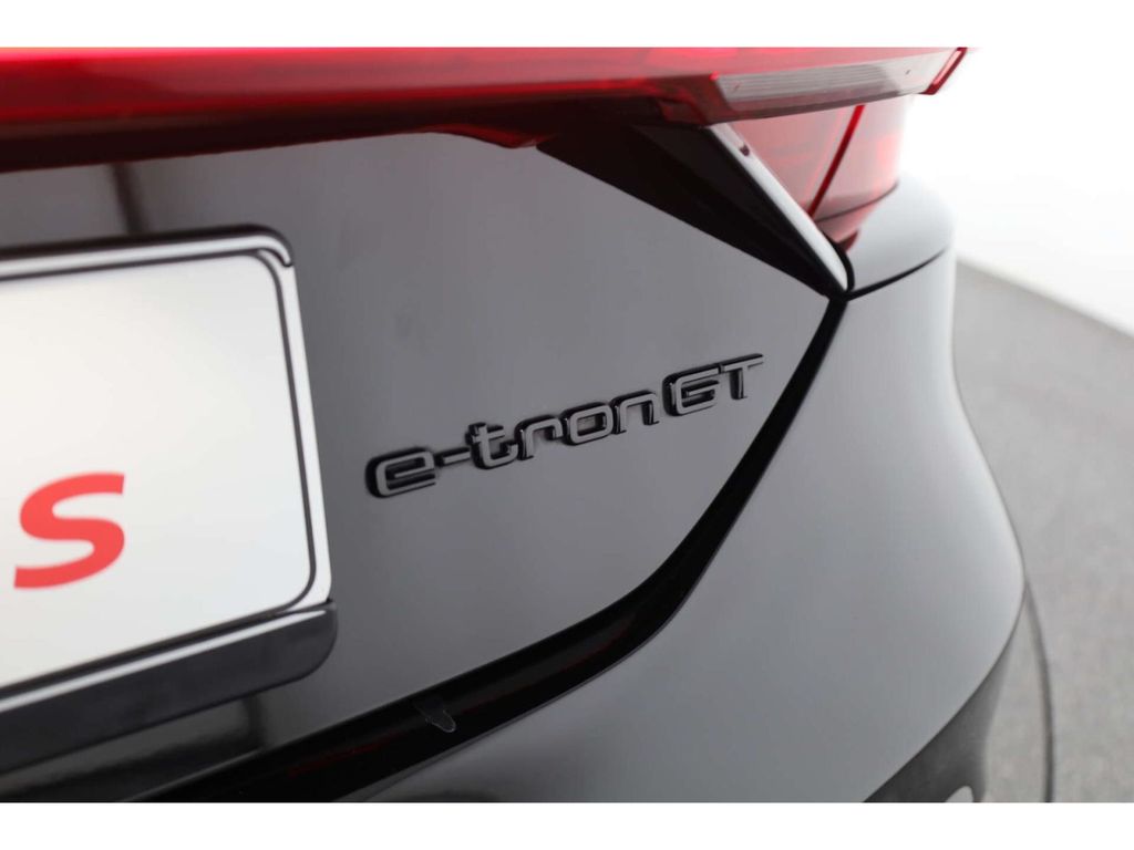 Audi RS e-tron GT 2021