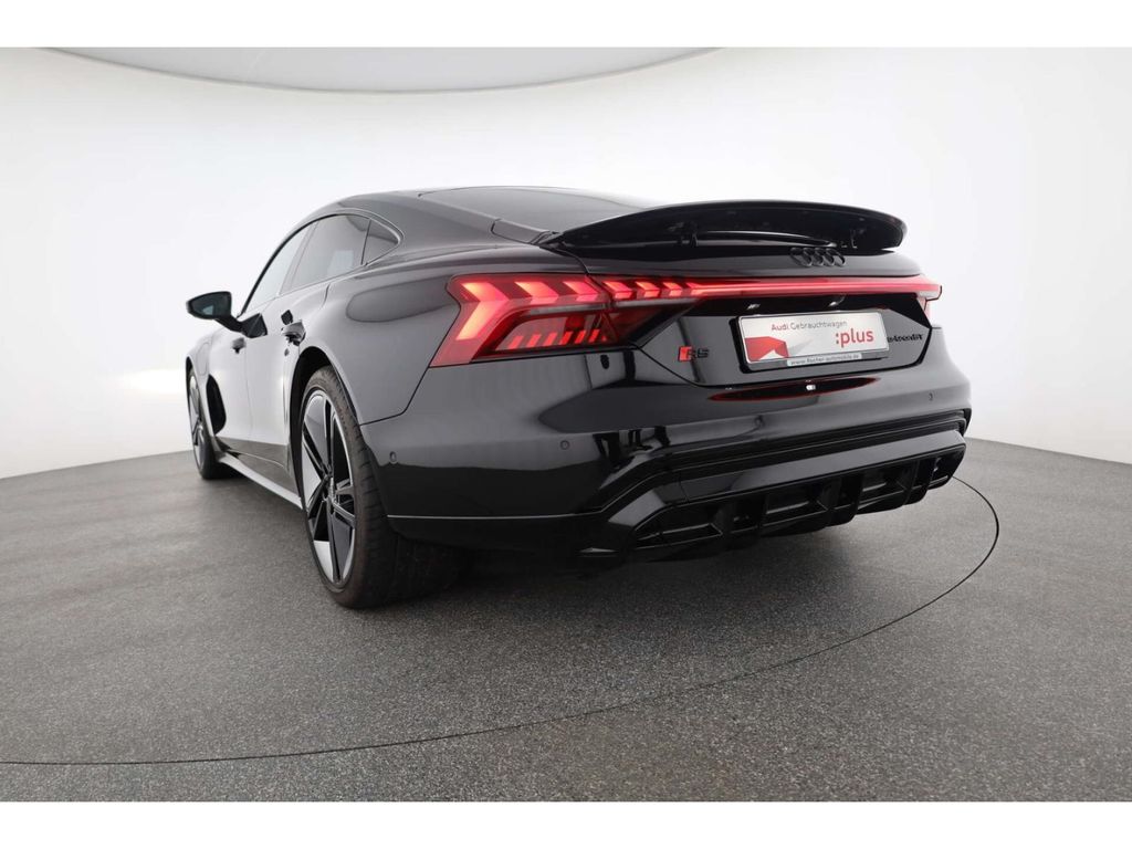 Audi RS e-tron GT 2021