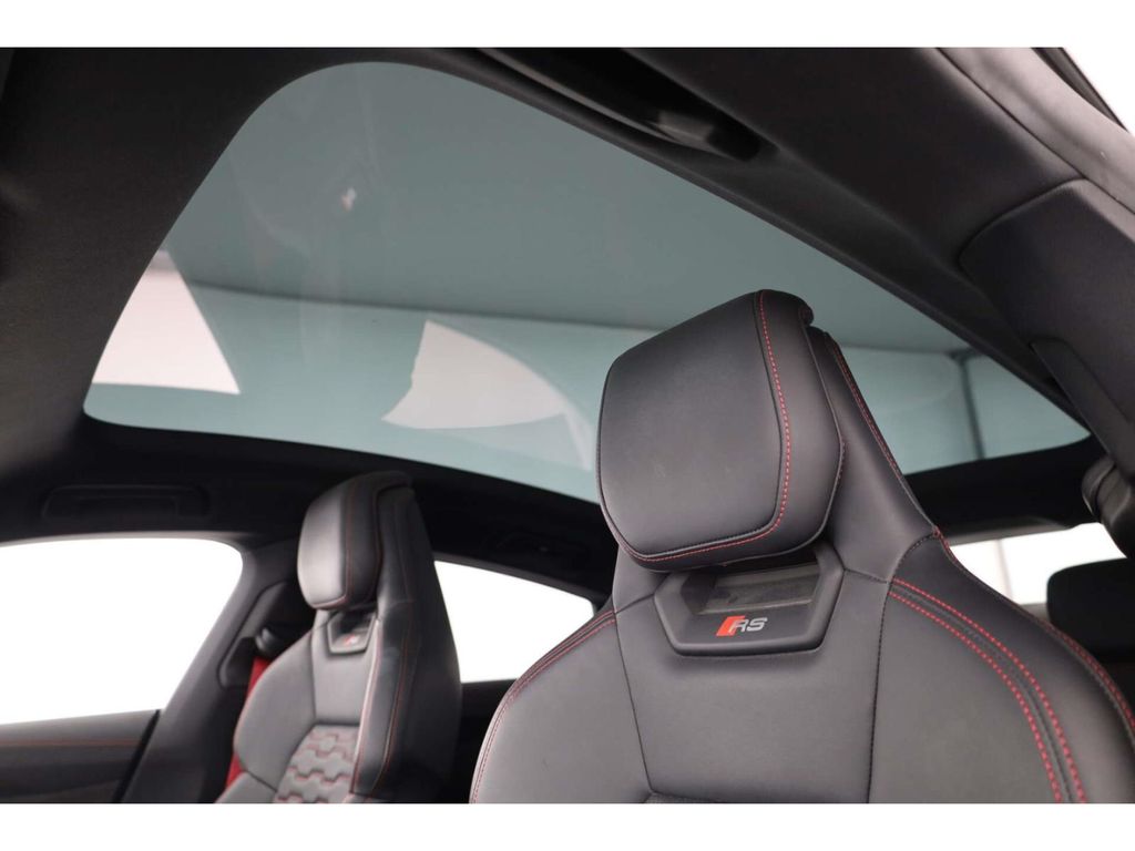 Audi RS e-tron GT 2021