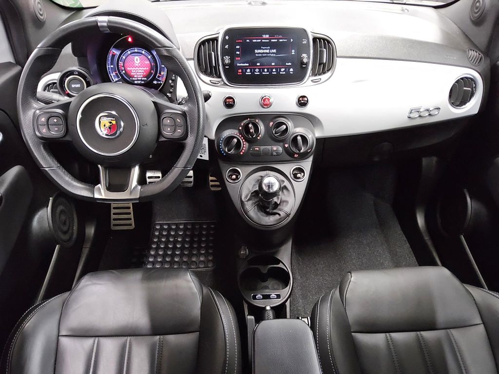 Abarth 595 2021