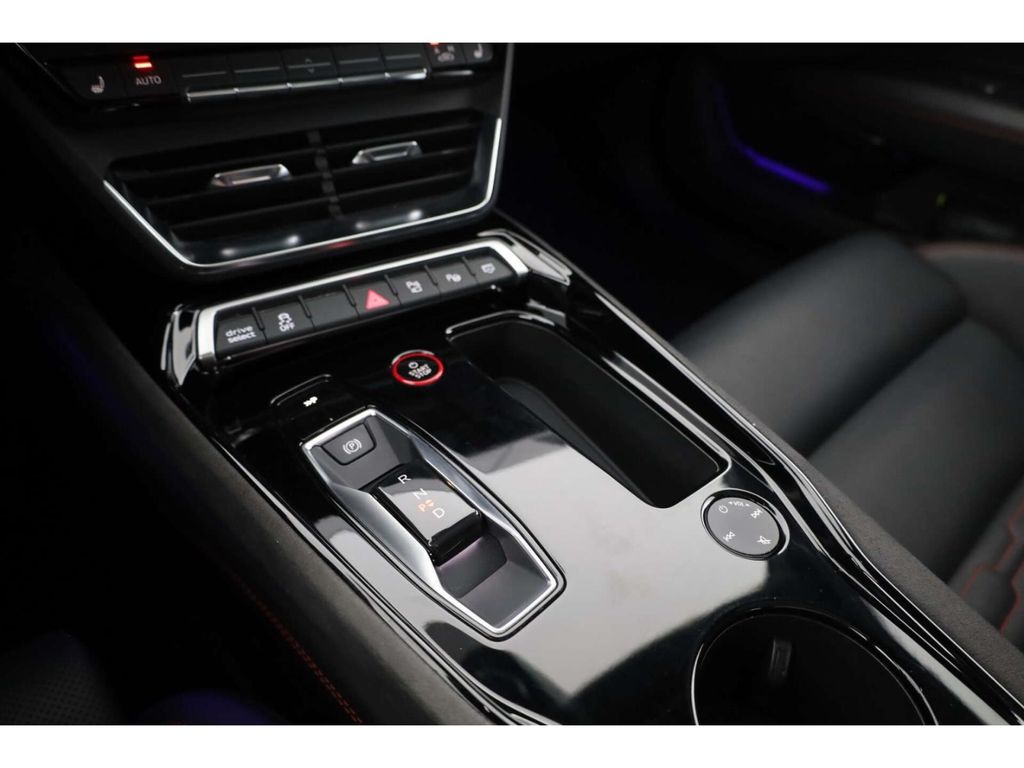 Audi RS e-tron GT 2021