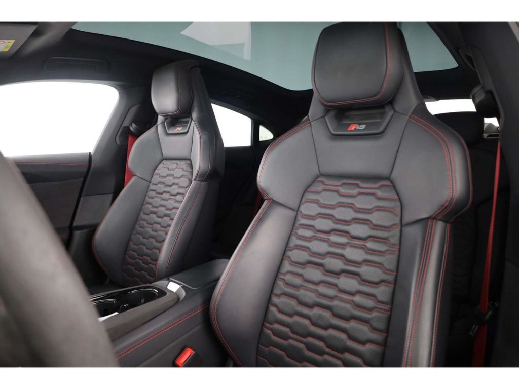 Audi RS e-tron GT 2021