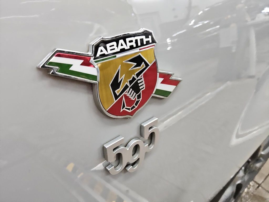 Abarth 595 2021