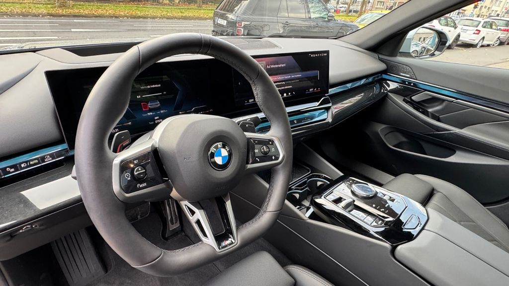 BMW 540 2025