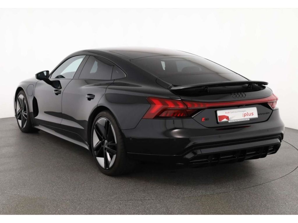 Audi RS e-tron GT 2021