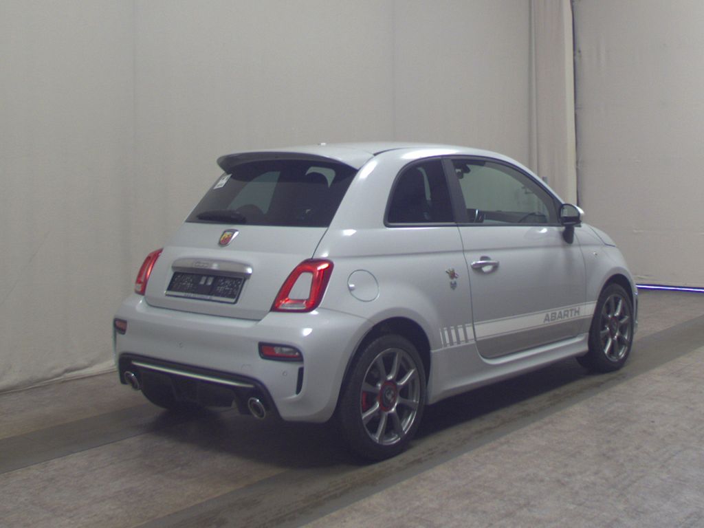 Abarth 595 2021