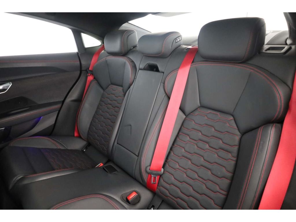 Audi RS e-tron GT 2021