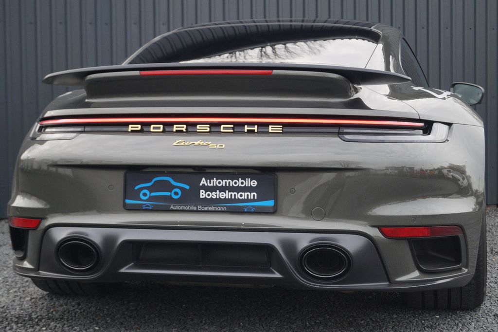 Porsche 992 2025