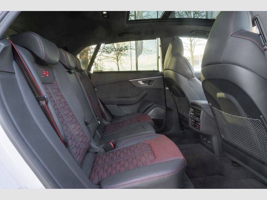 Audi RSQ8 2025