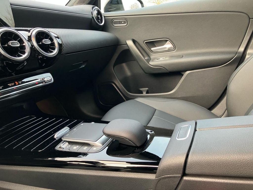 Mercedes-Benz A 250 2021