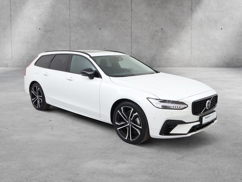 Volvo V90 2025