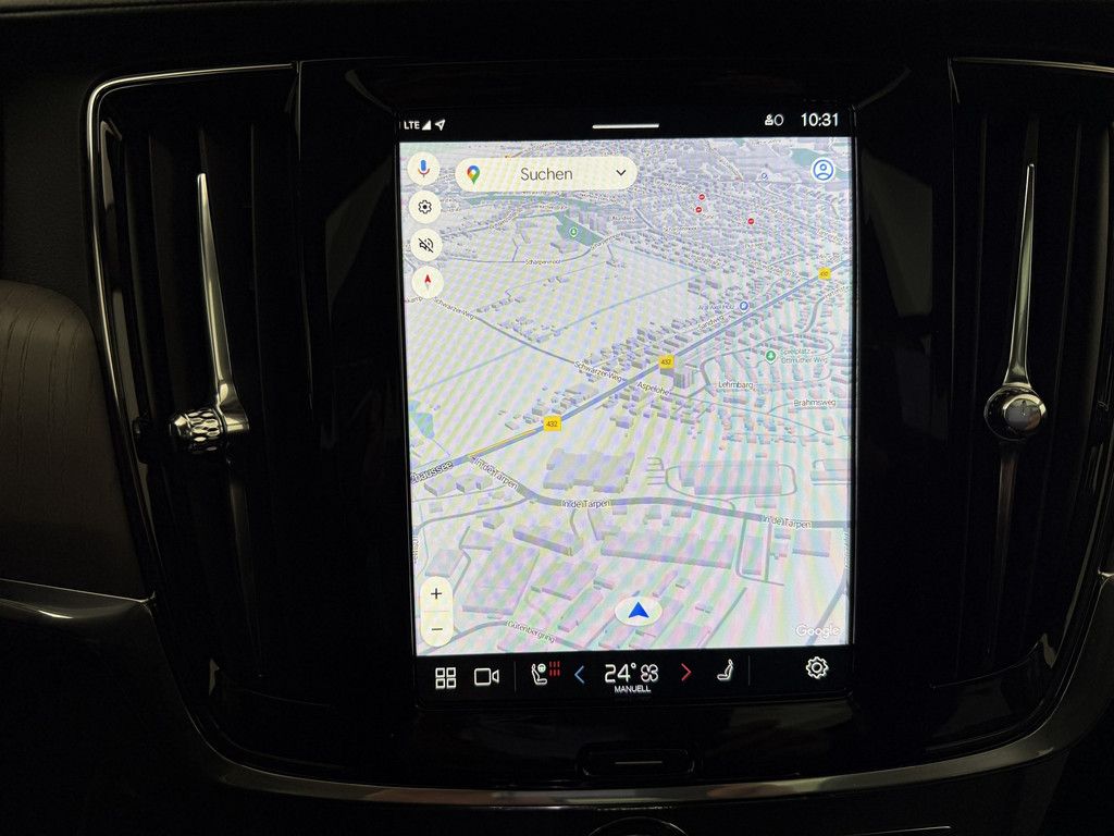 Volvo V90 2025
