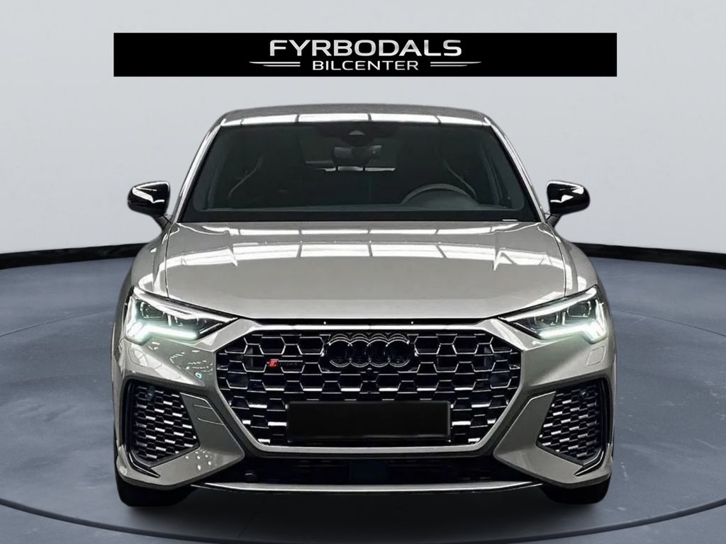 Audi RSQ3 2023