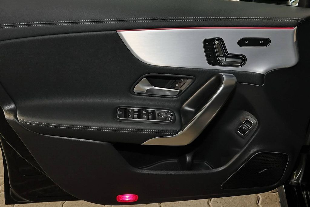 Mercedes-Benz CLA 45 AMG 2025