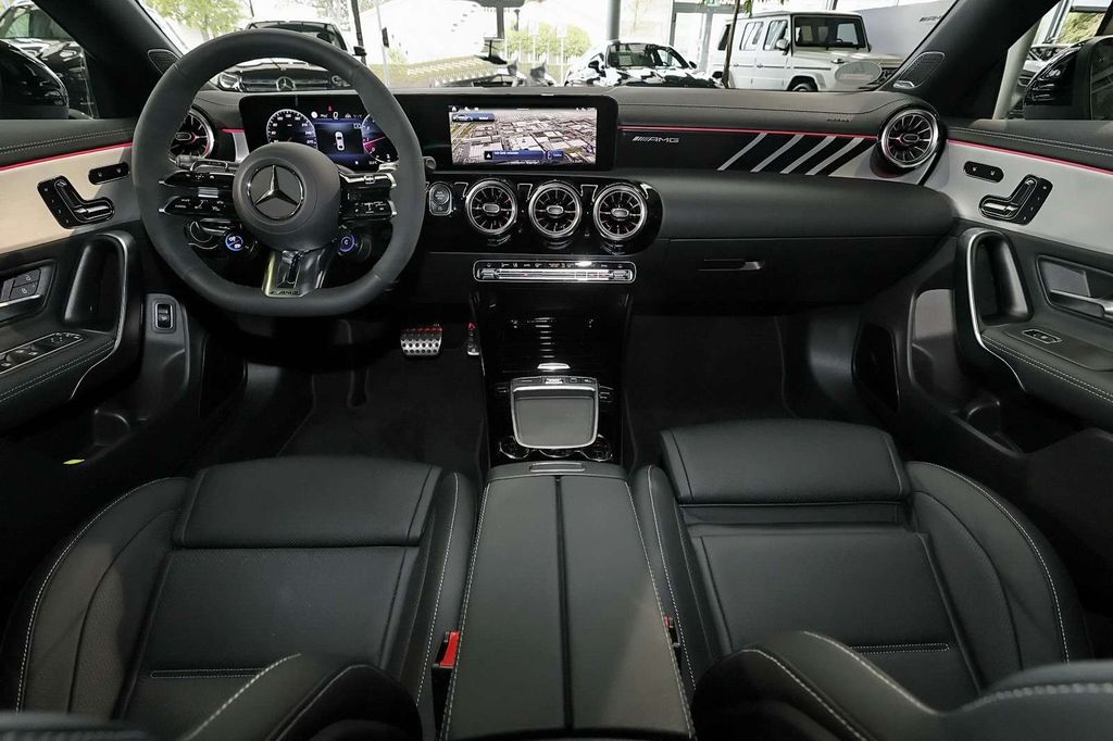 Mercedes-Benz CLA 45 AMG 2025