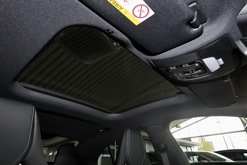 Mercedes-Benz CLA 45 AMG 2025