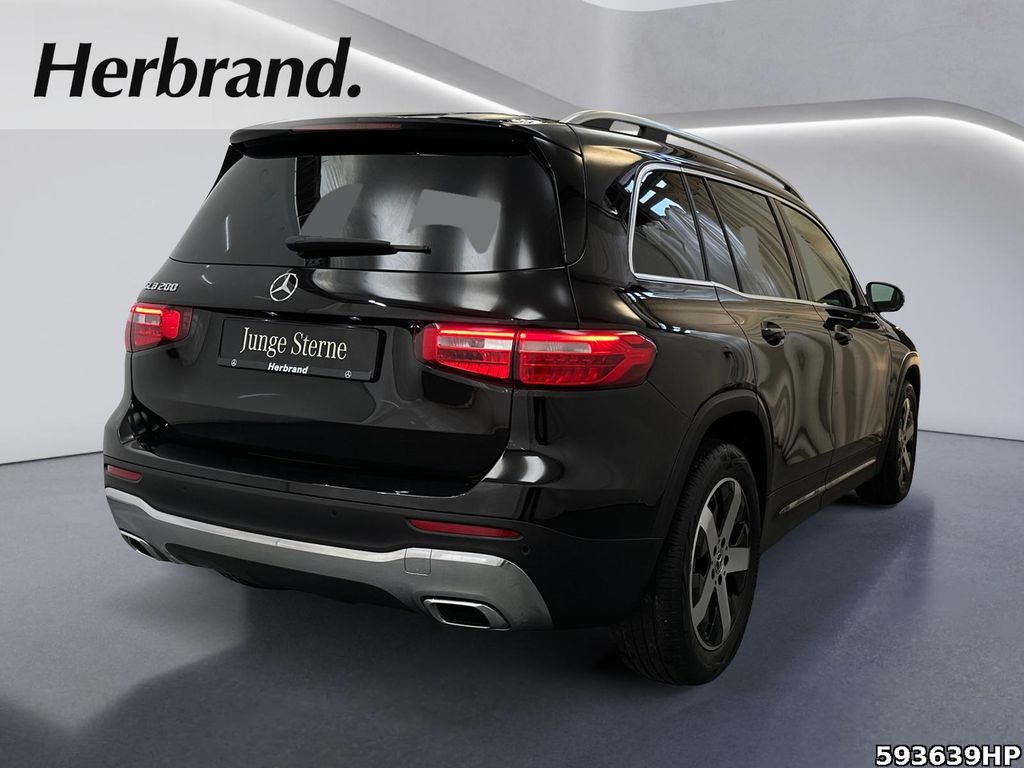 Mercedes-Benz GLB 200 2022
