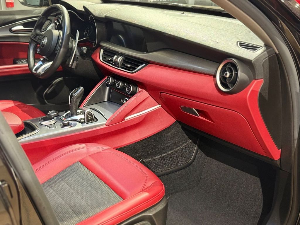 Alfa Romeo Stelvio 2020