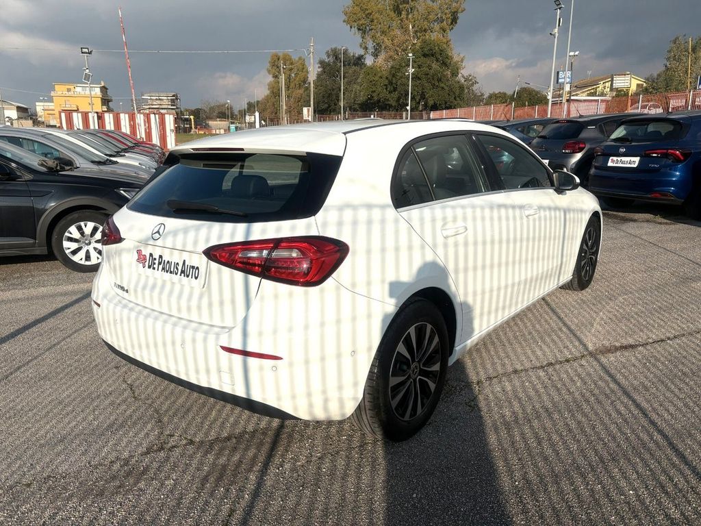 Mercedes-Benz A 180 2021