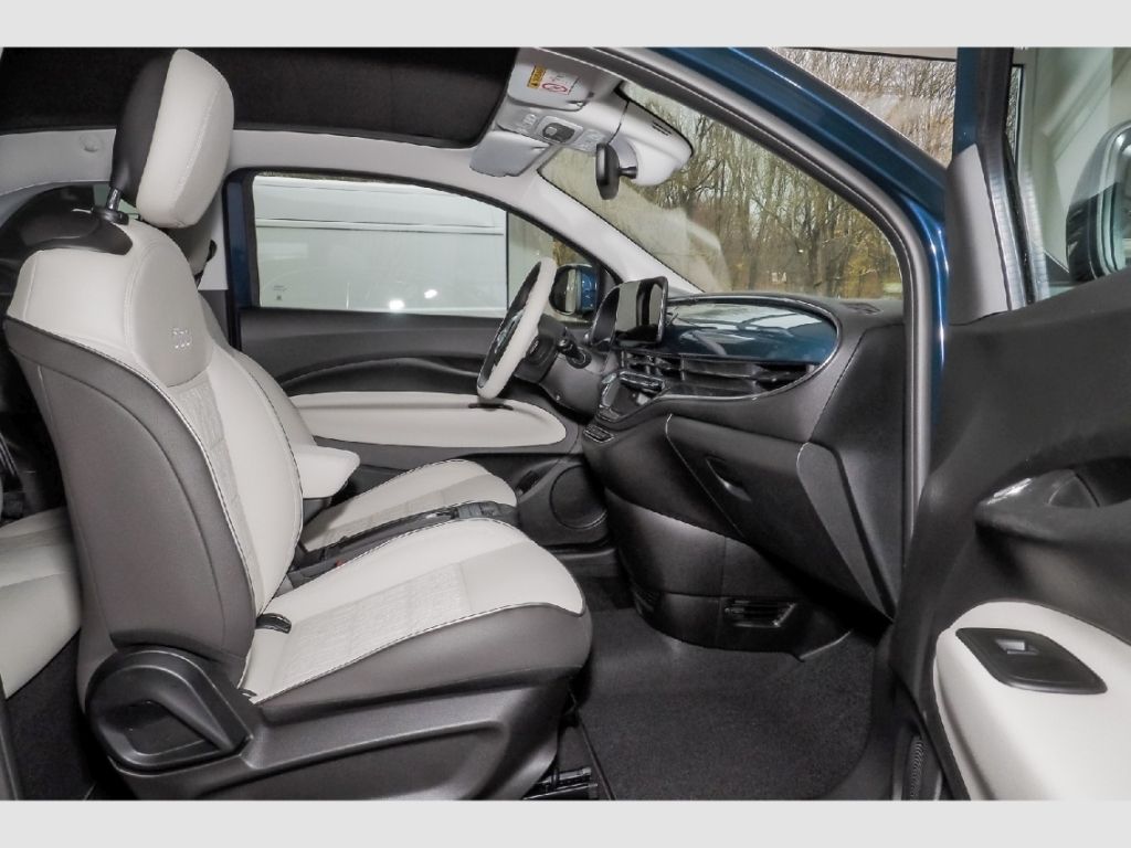Fiat 500e 2025