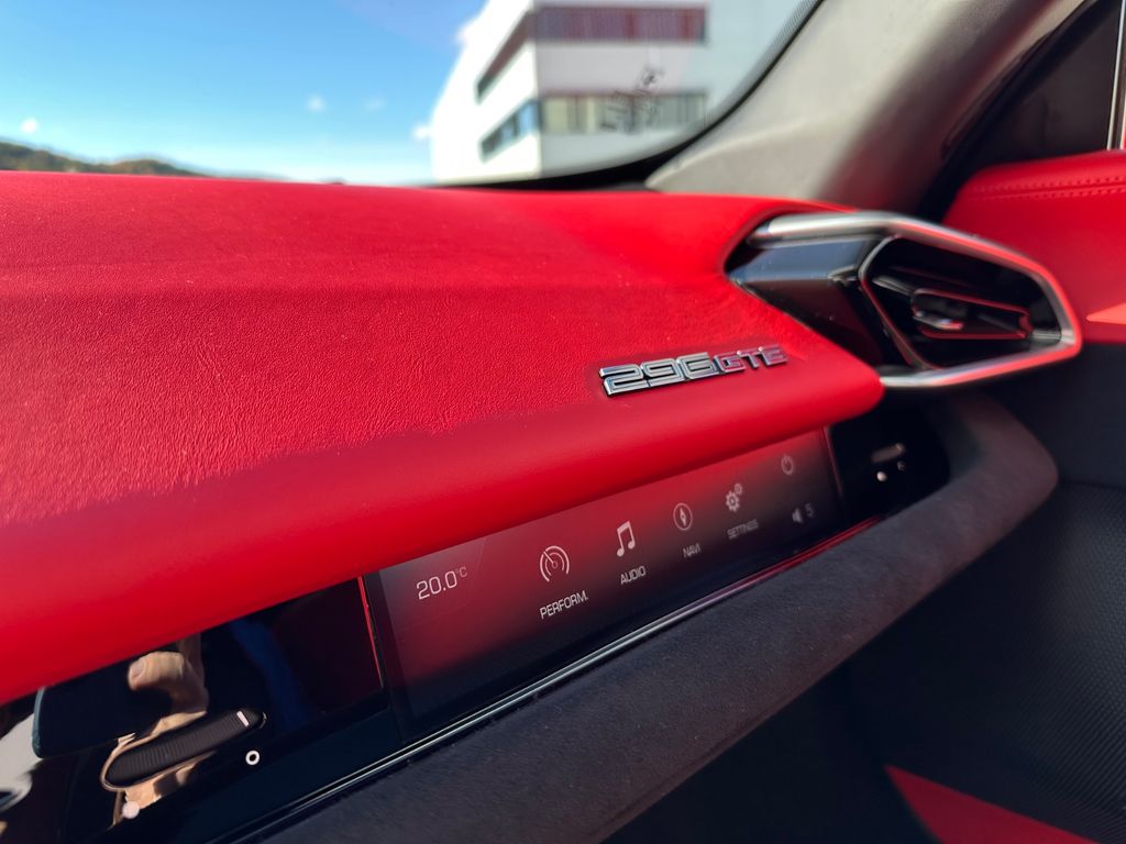 Ferrari 296 GTB 2024