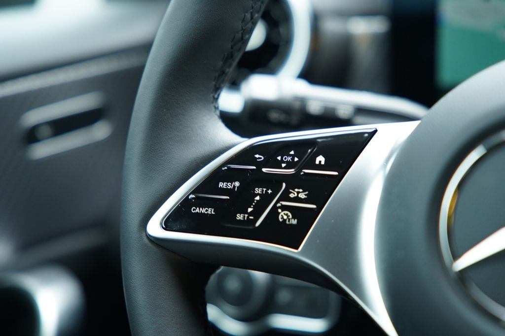 Mercedes-Benz A 180 2024