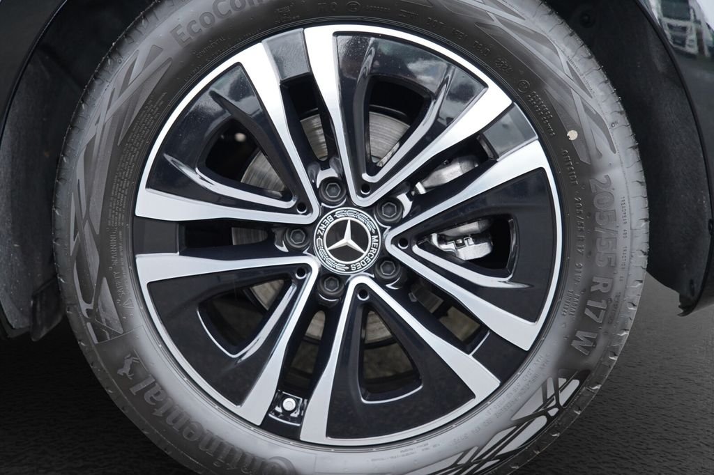 Mercedes-Benz A 180 2024