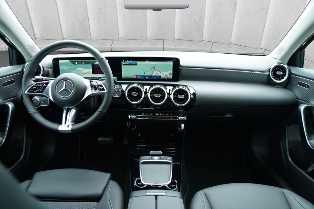 Mercedes-Benz A 180 2024