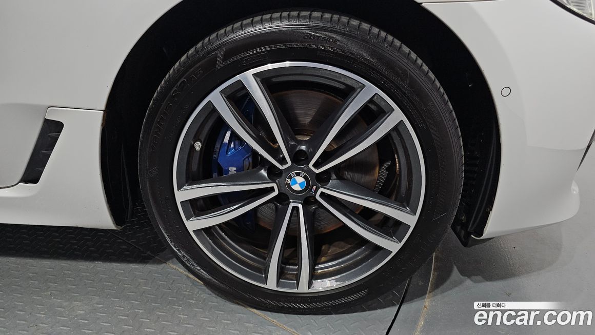 BMW Gran Turismo 2021