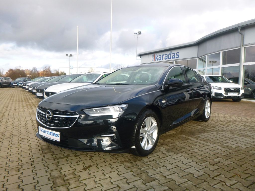 Opel Insignia 2021