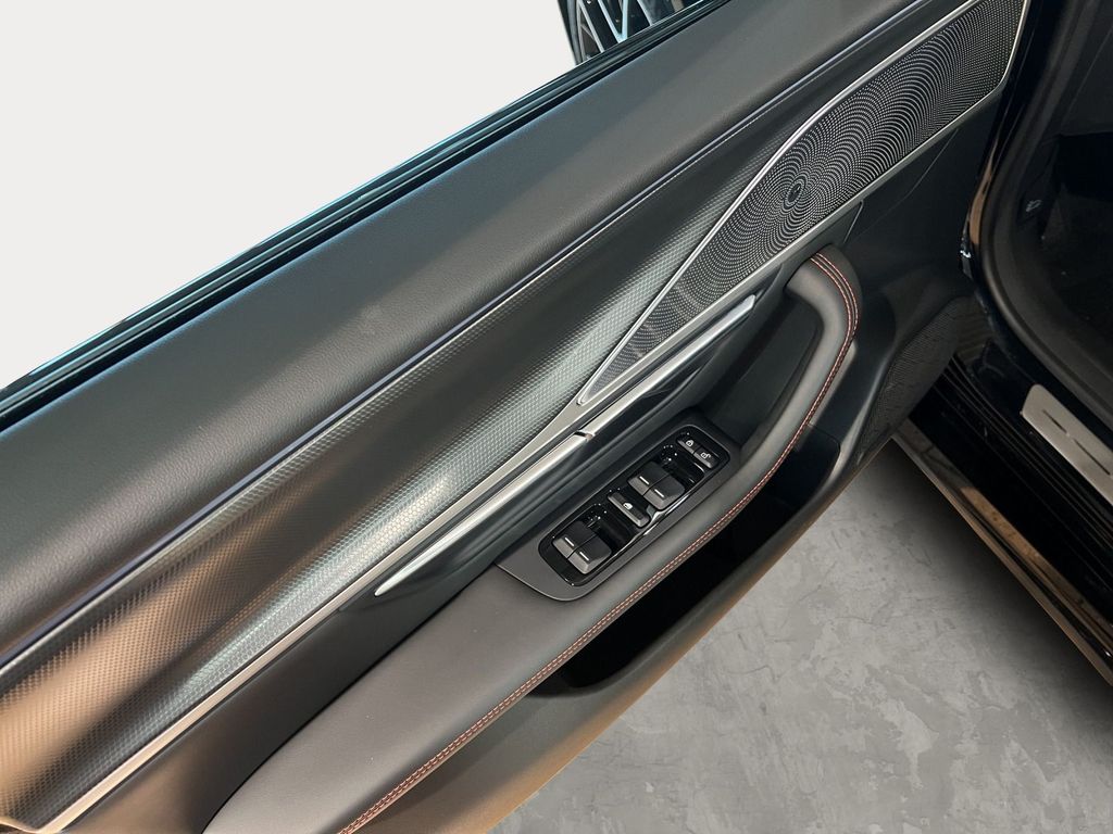 XPENG P7