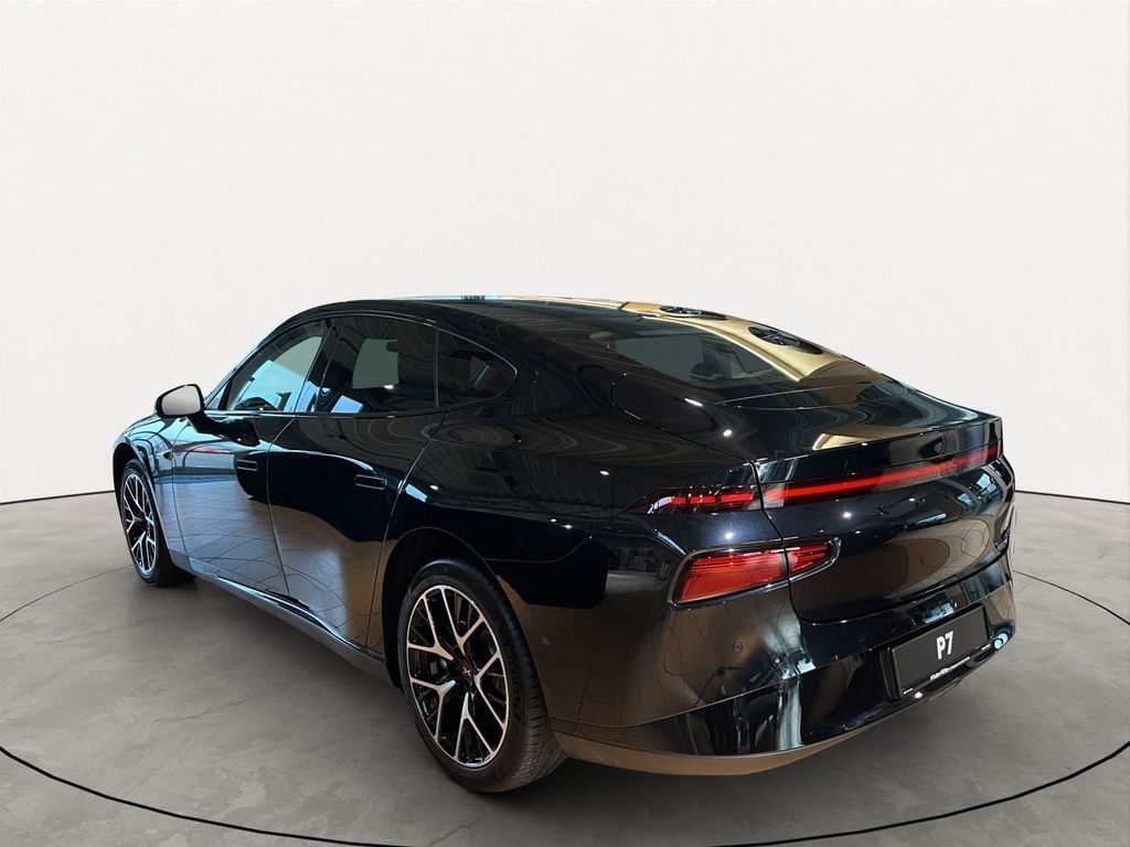 XPENG P7
