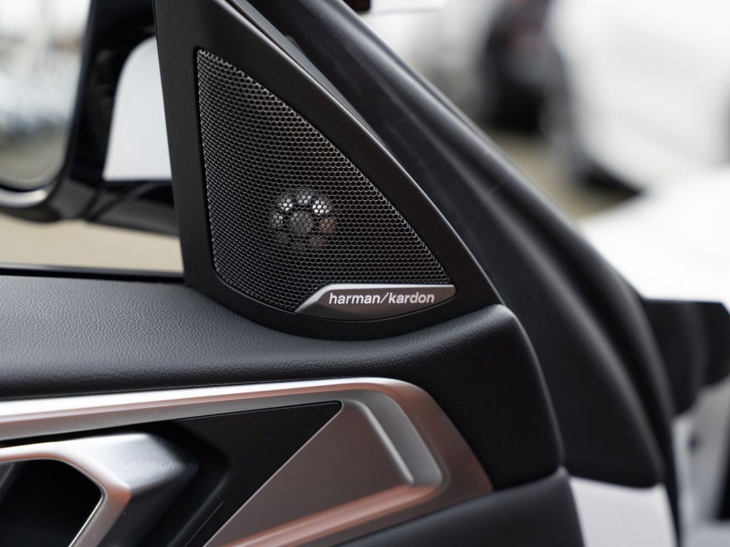 BMW M4 2023