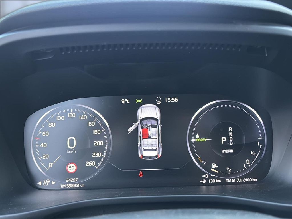 Volvo XC40 2021