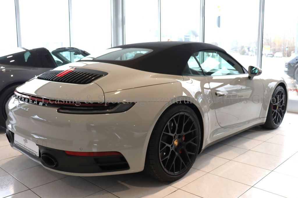 Porsche 992 2024