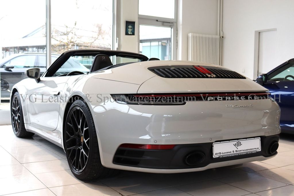 Porsche 992 2024