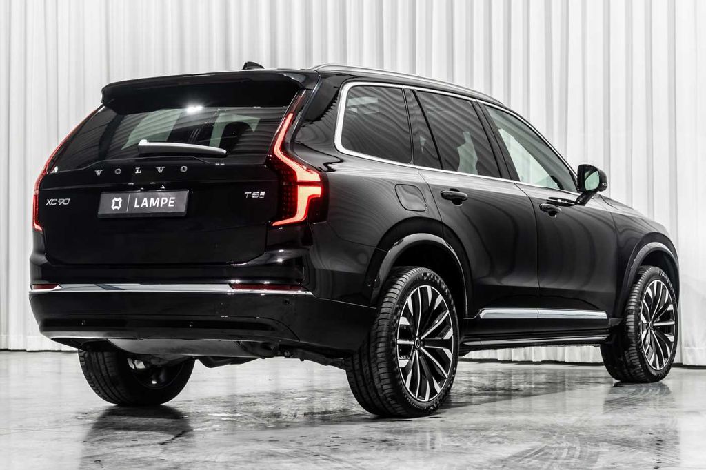 Volvo XC90 2025