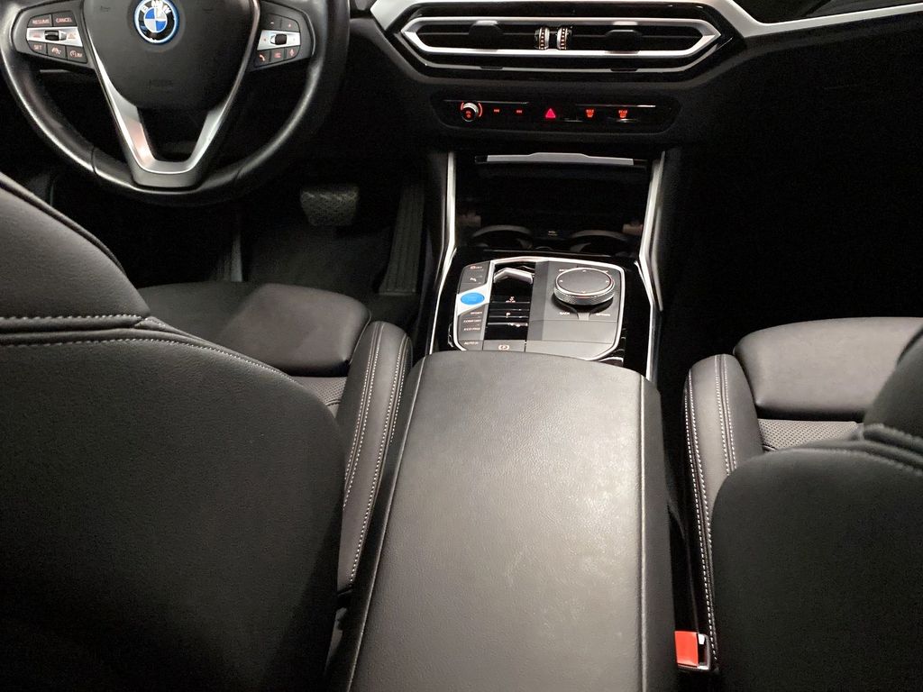 BMW i4 2023