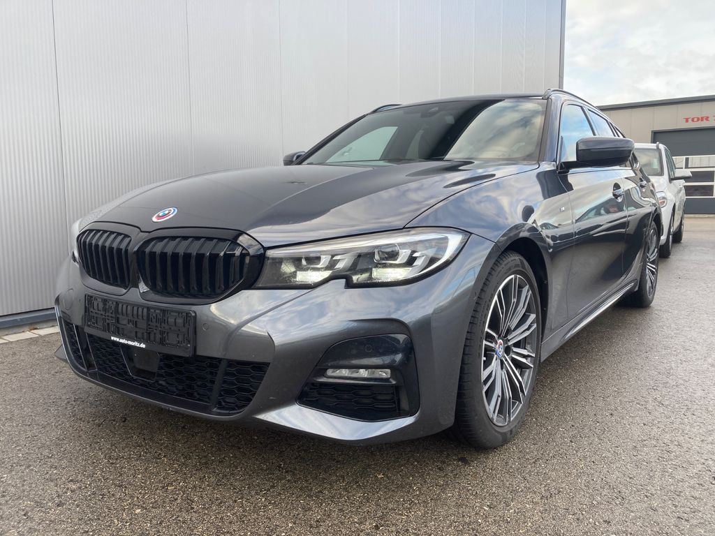 BMW 318 2022
